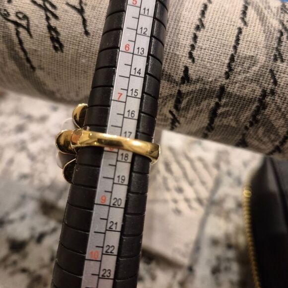 Kate Spade New York Crystal Blossom Ring Size 8 - Picture 10 of 10